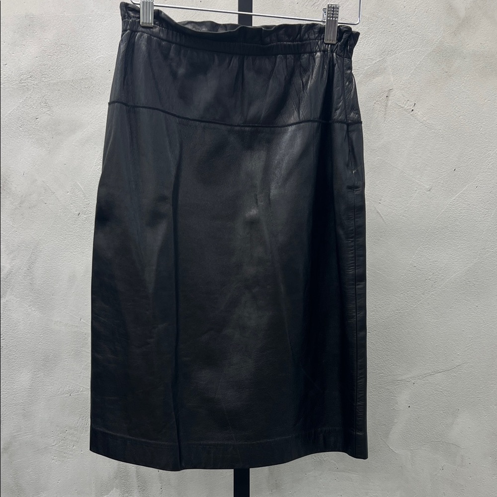 Elegant Black Leather Skirt